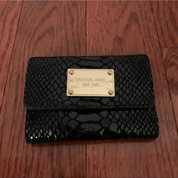 Michael Kors Handbags - Michael Kors Wallet